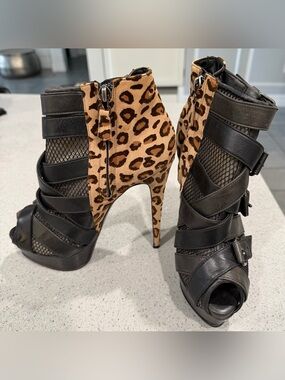 Nando Muzi Italia Stiletto Ankle Booties